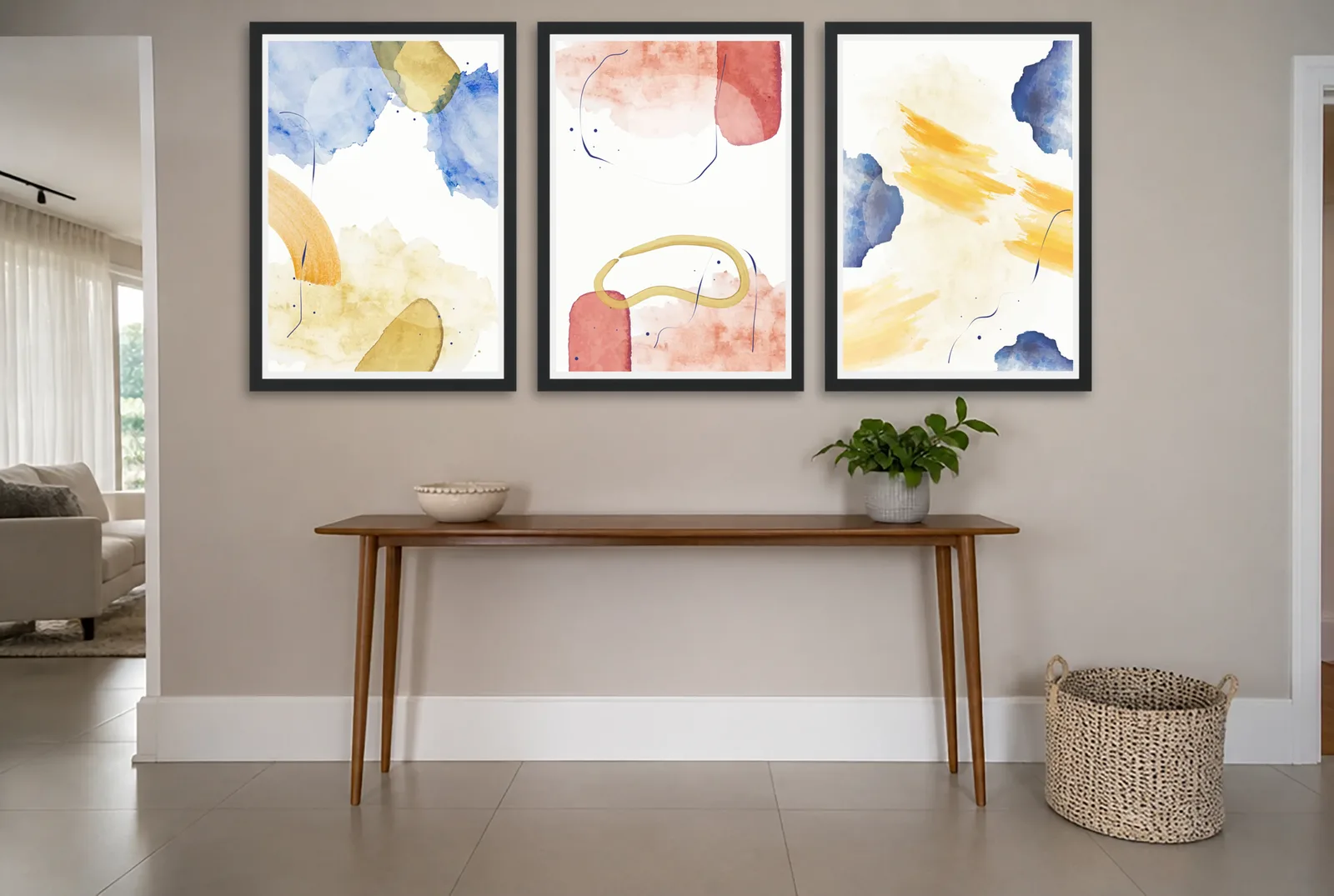 Pôster Trio aquarela suave em azul e terracota emoldurado na parede: hall de entrada