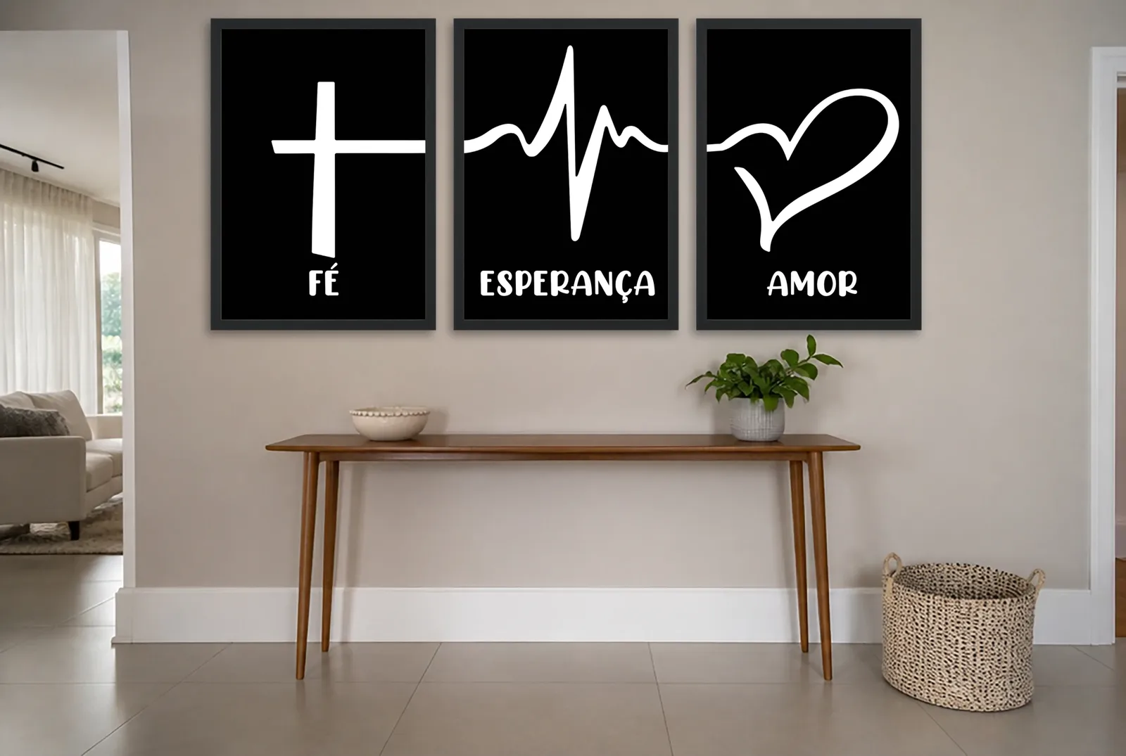 Pôster Trio de fé, esperança e amor em preto emoldurado na parede: hall de entrada