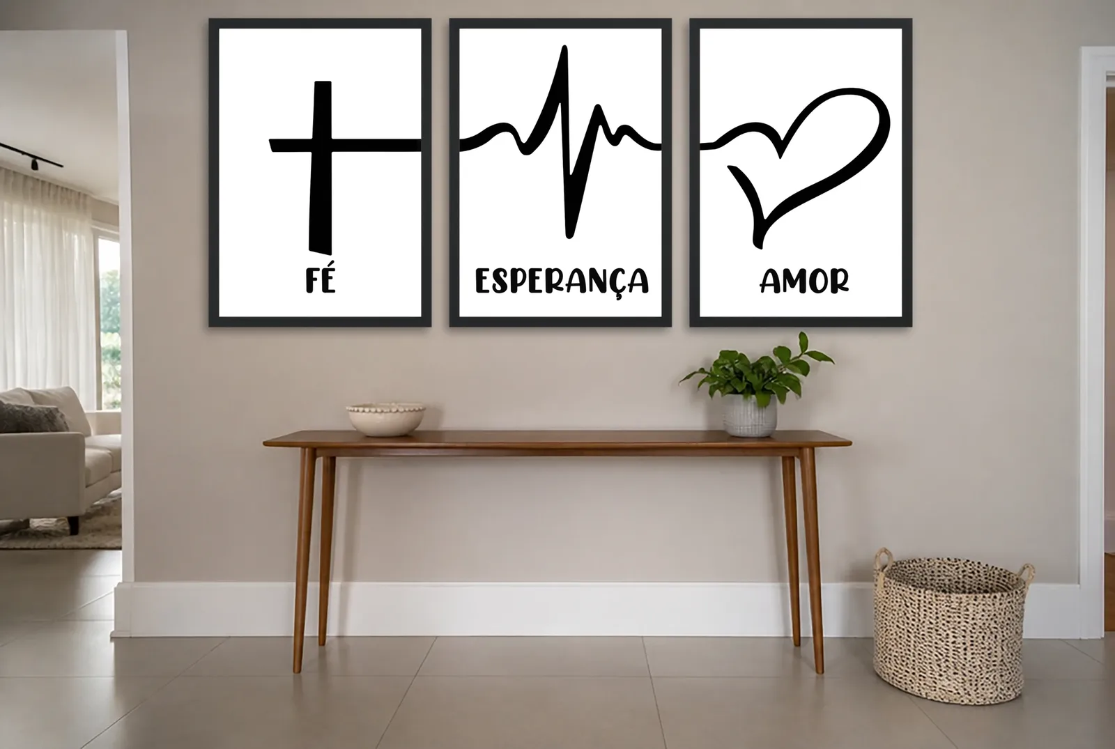 Pôster Trio de fé, esperança e amor em branco emoldurado na parede: hall de entrada