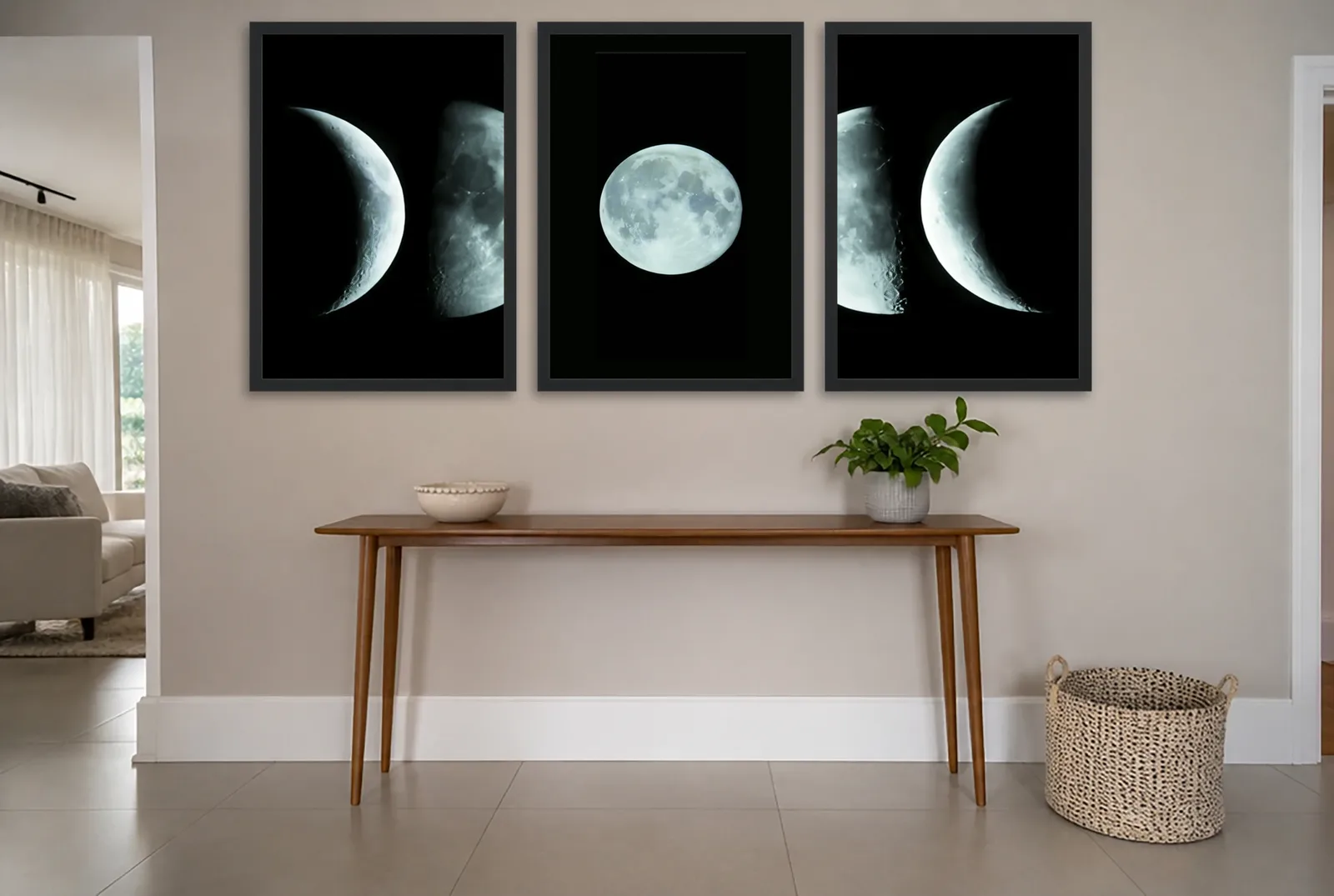 Pôster Trio de fases da lua em fotografia emoldurado na parede: hall de entrada