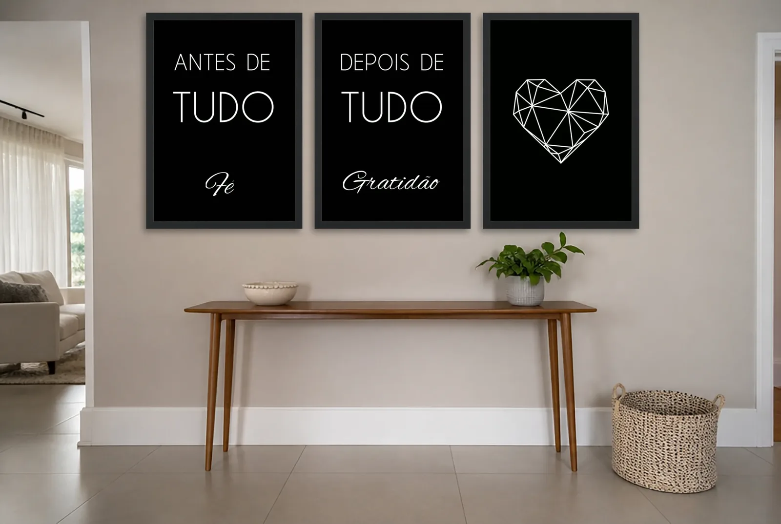 Pôster Trio preto simples de fé e gratidão emoldurado na parede: hall de entrada