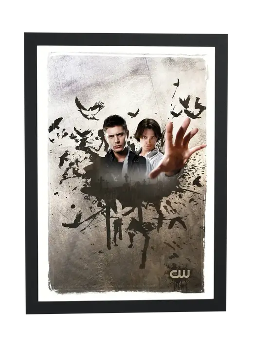 Pôster Supernatural (2005): mão saindo da terra emoldurado