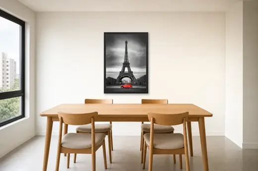 Pôster Torre Eiffel com carro vermelho emoldurado na parede: sala de jantar