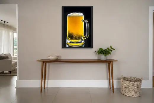 Pôster Caneca de cerveja em close emoldurado na parede: hall de entrada