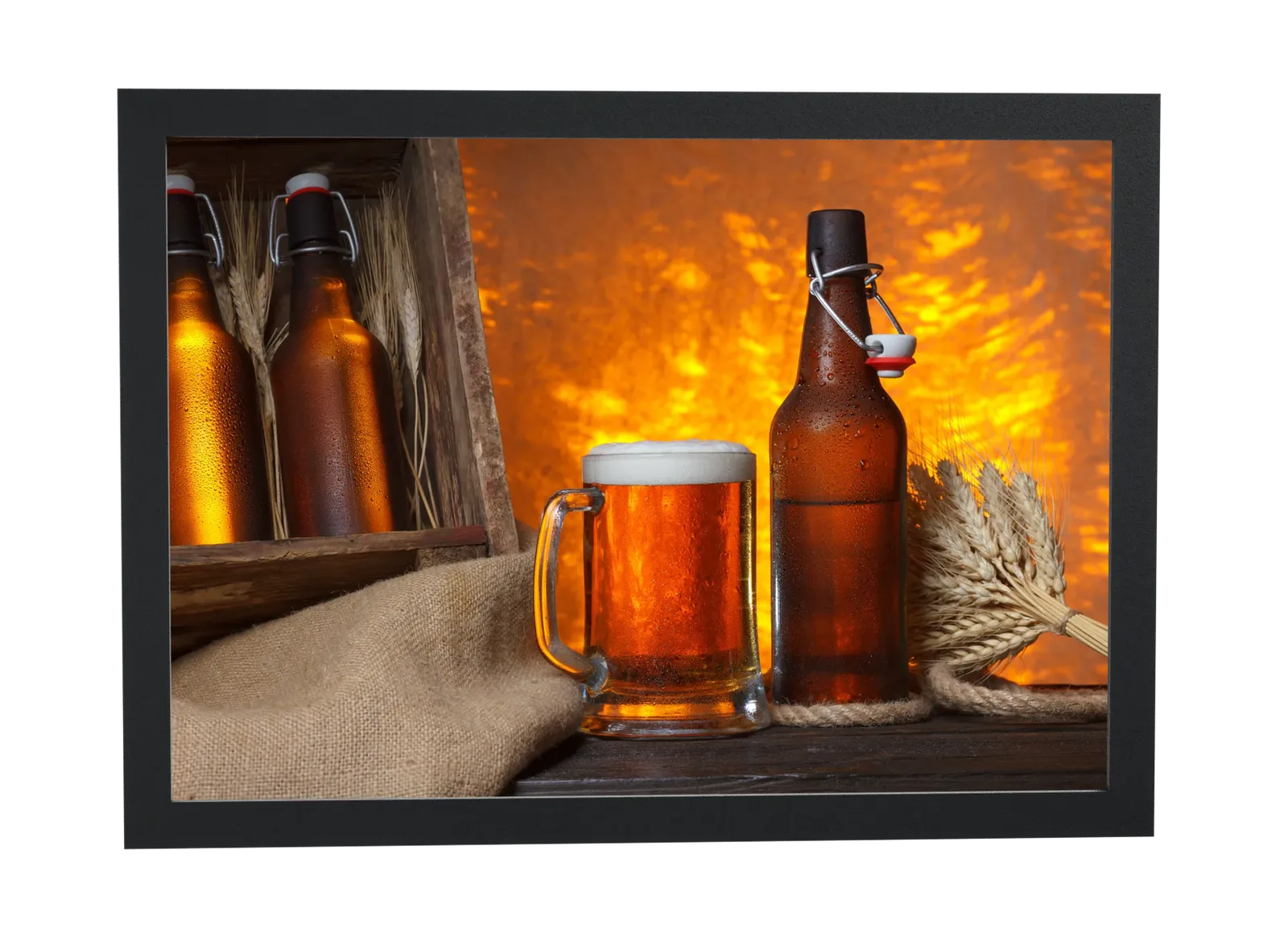 Pôster Cerveja e trigo em cenário rústico emoldurado