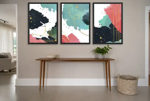 Pôster Trio aquarela em preto, verde-água e rosa emoldurado na parede: hall de entrada