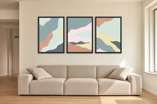 Pôster Trio de paisagem em verde-sálvia e rosa emoldurado na parede: sala de estar ampla