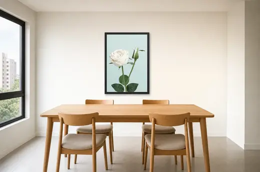 Pôster Rosa branca com botão emoldurado na parede: sala de jantar