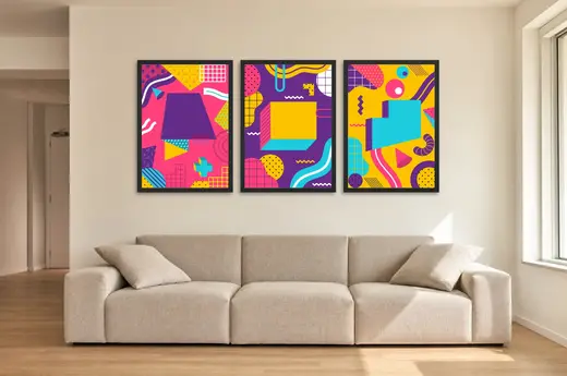 Pôster Trio memphis em magenta e amarelo emoldurado na parede: sala de estar ampla