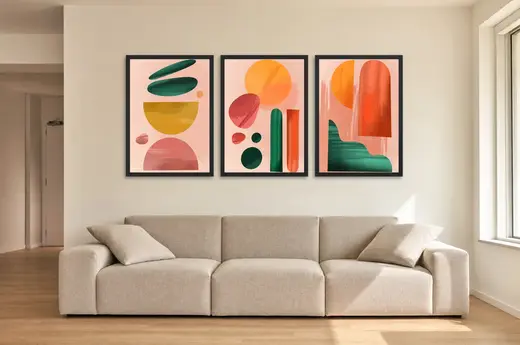 Pôster Trio abstrato de vasos em terracota e mostarda emoldurado na parede: sala de estar ampla