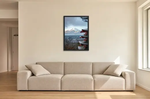 Pôster Monte Fuji com pagode vermelho emoldurado na parede: sala de estar ampla