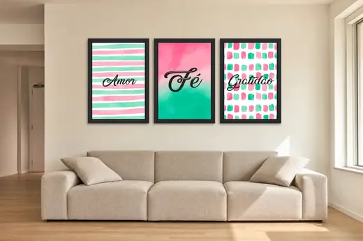Pôster Trio rosa e verde de amor, fé e gratidão emoldurado na parede: sala de estar ampla