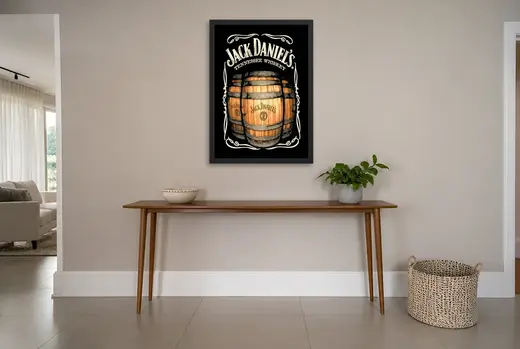 Pôster Barris de Jack Daniel’s emoldurado na parede: hall de entrada