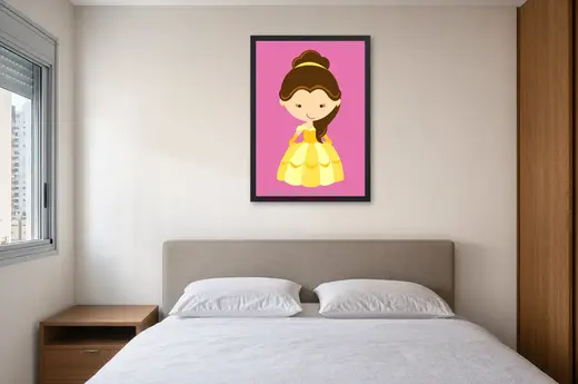 Pôster Princesa fofa de vestido amarelo emoldurado na parede: quarto de casal