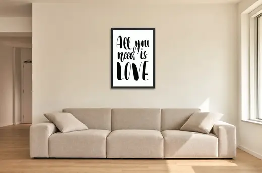 Pôster All you need is LOVE emoldurado na parede: sala de estar ampla