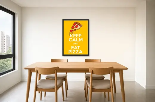 Pôster Keep calm and eat pizza emoldurado na parede: sala de jantar