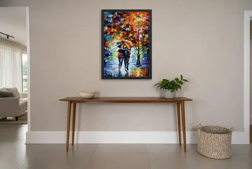 Pôster Casal de guarda-chuva na chuva colorida emoldurado na parede: hall de entrada