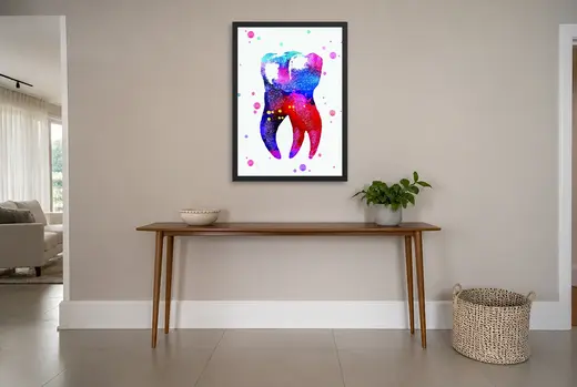 Pôster Molar em azul, roxo e vermelho emoldurado na parede: hall de entrada