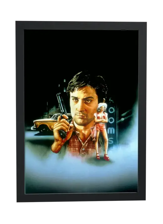 Pôster Taxi Driver (1976): arma em punho emoldurado