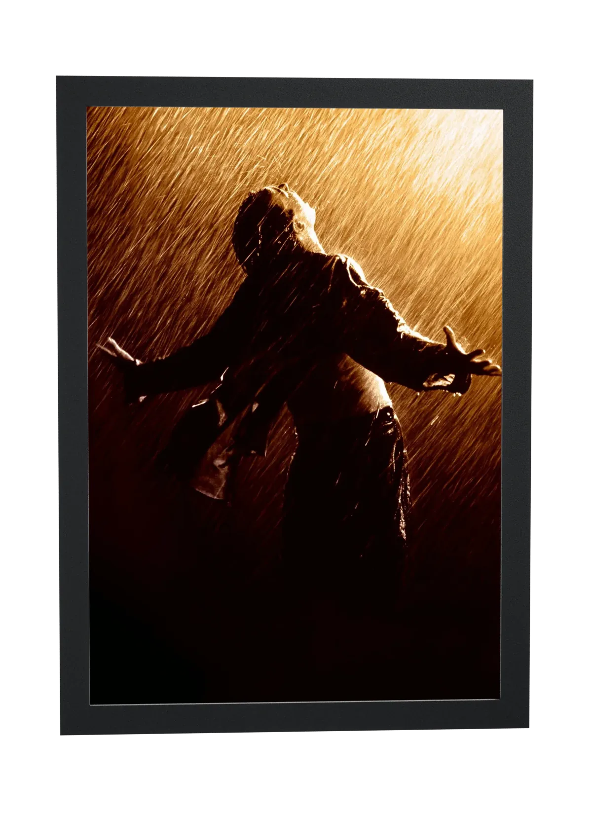 Pôster Um Sonho de Liberdade (1994): braços abertos na chuva emoldurado