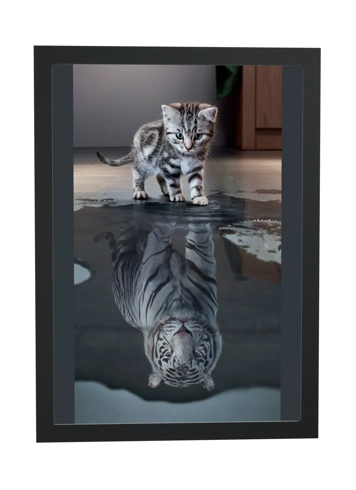 Pôster Gatinho com reflexo de tigre emoldurado