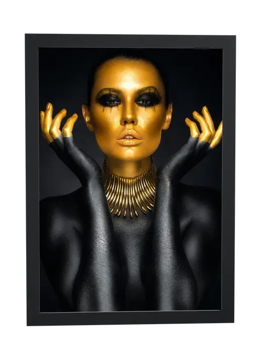 Pôster Mulher pintada de dourado emoldurado