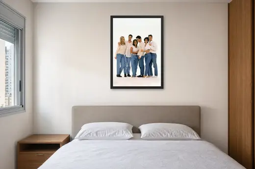Pôster Friends (1994): grupo em branco e jeans emoldurado na parede: quarto de casal
