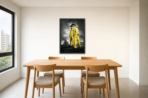 Pôster Breaking Bad (2008): trajes de proteção emoldurado na parede: sala de jantar