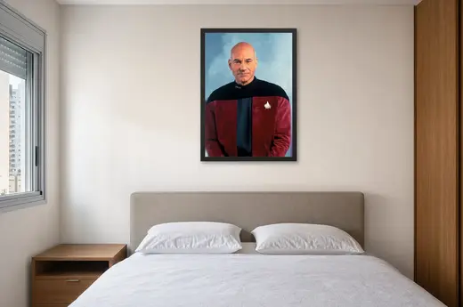 Pôster Star Trek A Nova Geração (1987): capitão Picard emoldurado na parede: quarto de casal